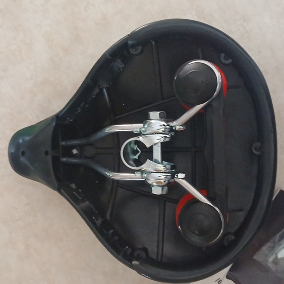 BIKALLY BIKE SEAT - Picture 4 of 11